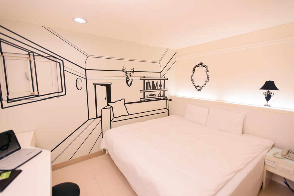 Kiwi Express Hotel - Zhong Zheng Branch Taichung Eksteriør billede