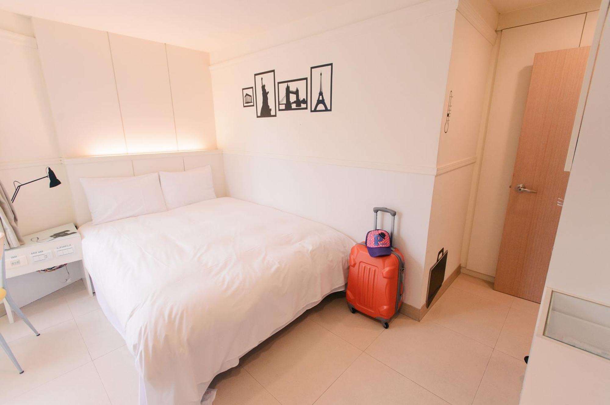 Kiwi Express Hotel - Zhong Zheng Branch Taichung Eksteriør billede