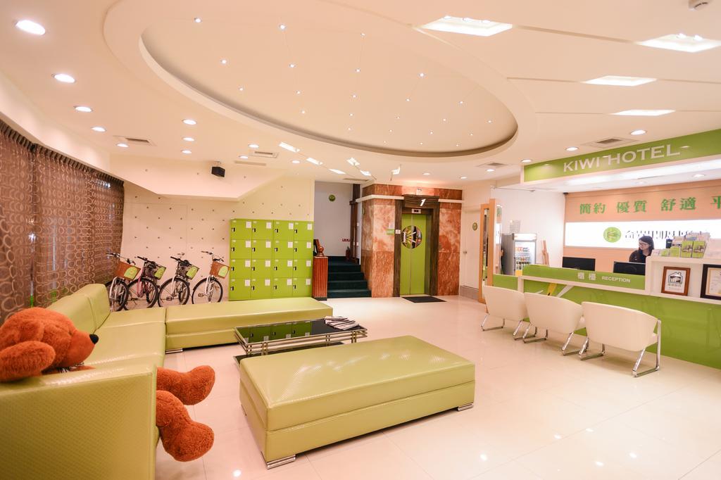 Kiwi Express Hotel - Zhong Zheng Branch Taichung Eksteriør billede